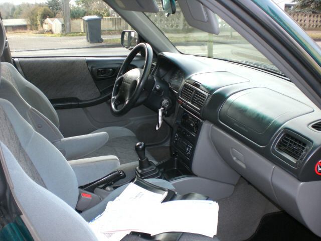 Subaru () Forester I:  