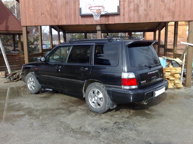Subaru () Forester I:  