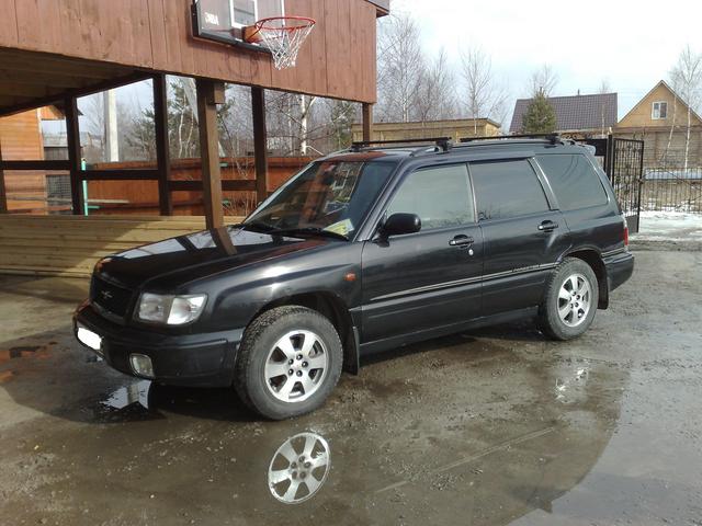 Subaru () Forester I:  