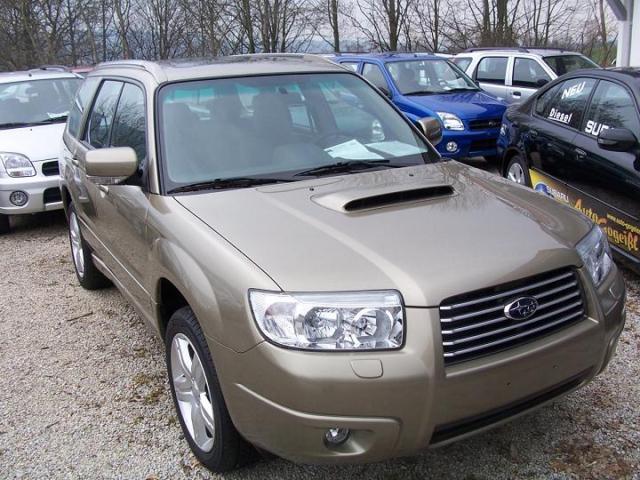 Subaru () Forester II:  