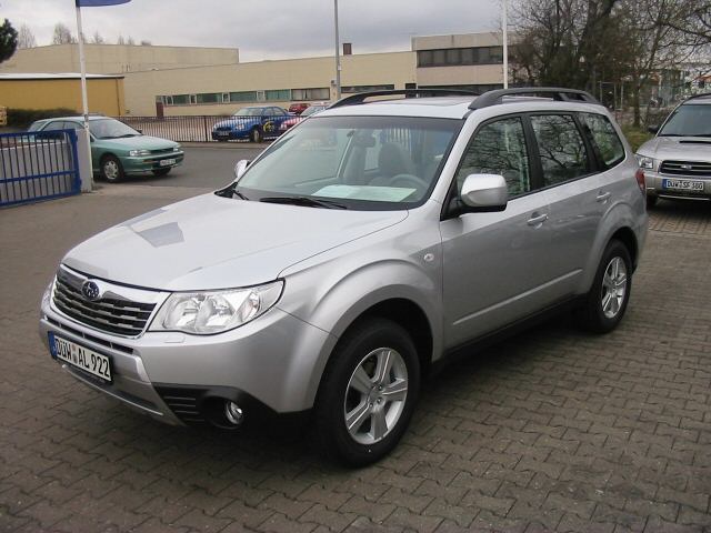 Subaru () Forester III:  