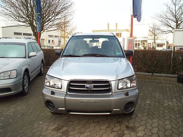 Subaru () Forester II:  