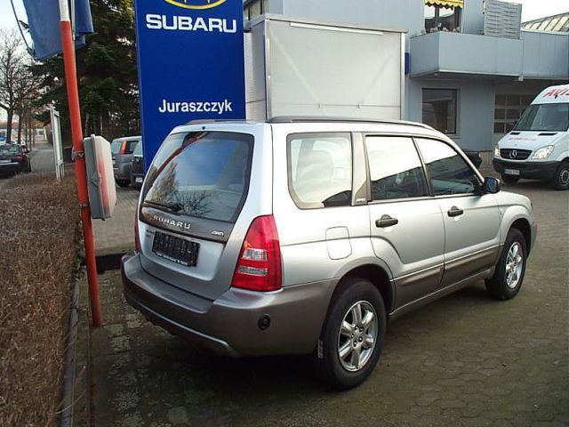 Subaru () Forester II:  
