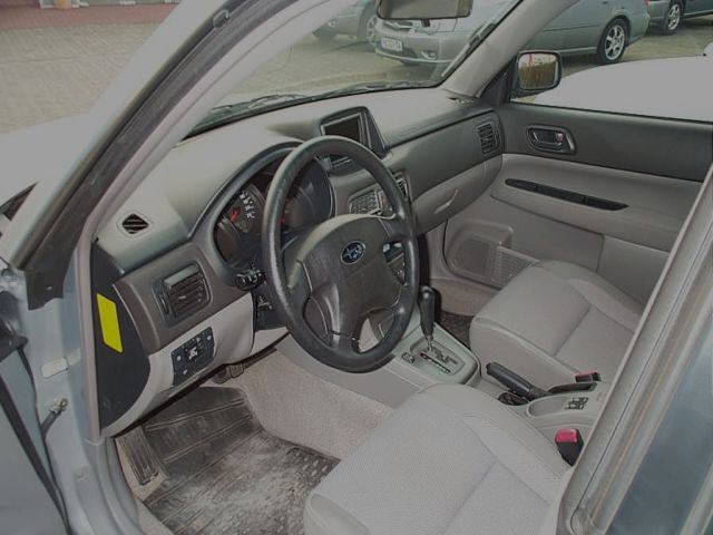 Subaru () Forester II:  