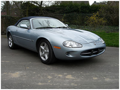 Jaguar () XK8 Cabriolet IV (X100):  