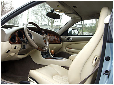 Jaguar () XK8 Cabriolet IV (X100):  