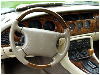 Jaguar () XK8 Cabriolet IV (X100):  
