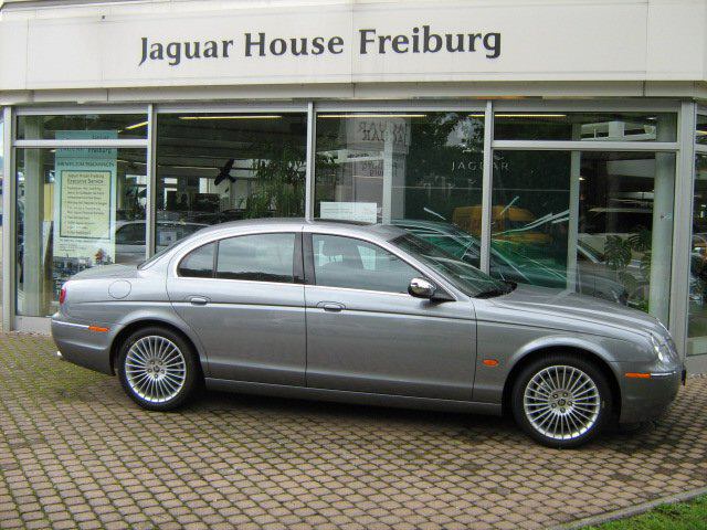 Jaguar () S-Type II (X200):  