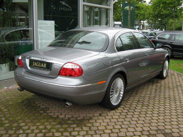 Jaguar () S-Type II (X200):  