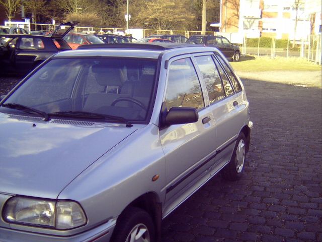 Kia () Pride:  