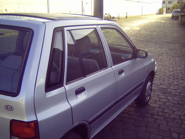 Kia () Pride:  