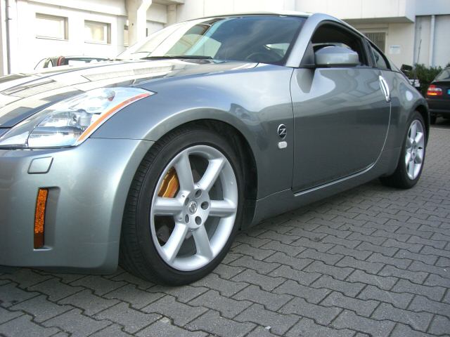 Nissan () 350 Z (Z33):  