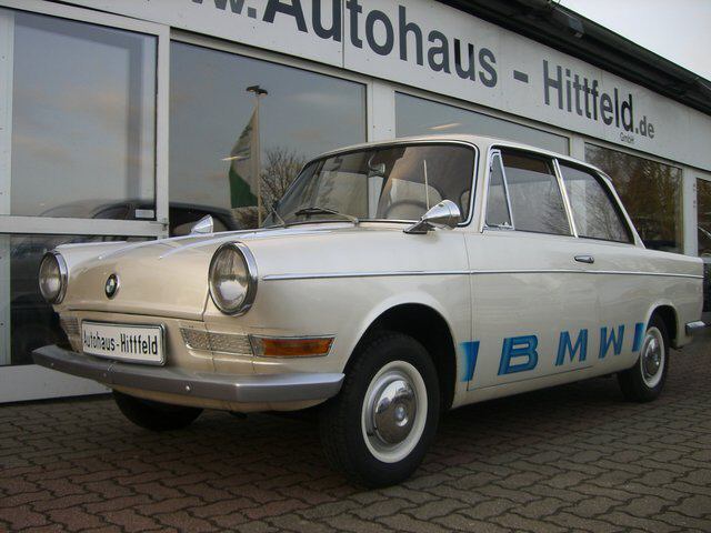 BMW () 700 LS:  