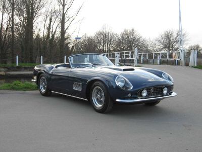 Ferrari () 250 GT LWB California Spider:  