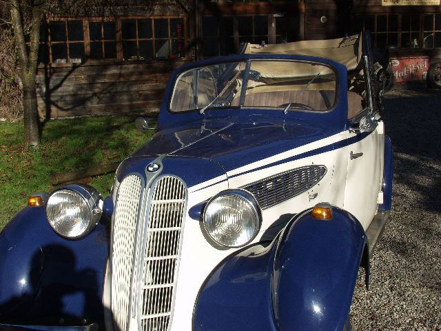 BMW () 321:  