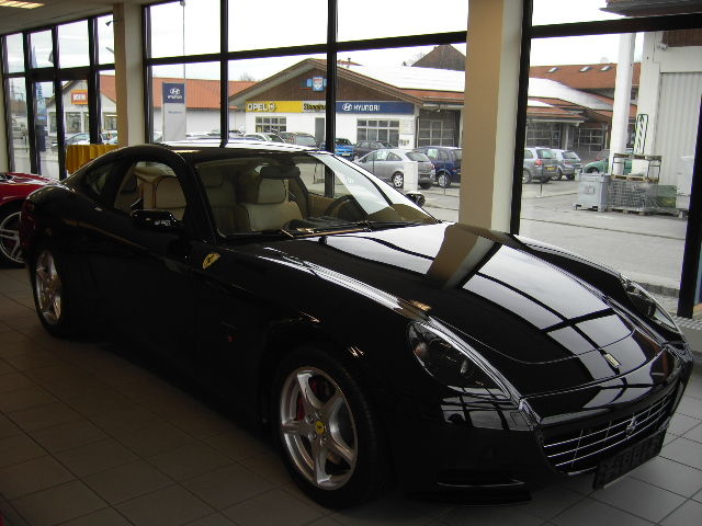 Ferrari () 612 Scaglietti F1:  