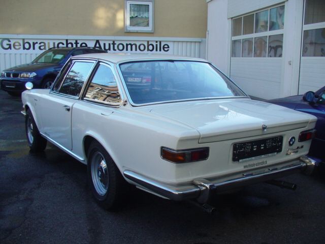 BMW () 3000 V8:  