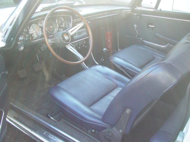 BMW () 3000 V8:  