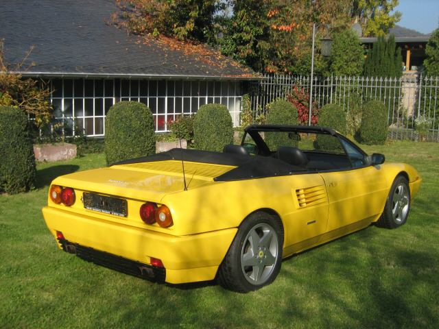 Ferrari () Mondial T Cabrio, 1993:  