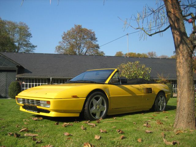 Ferrari () Mondial T Cabrio, 1993:  