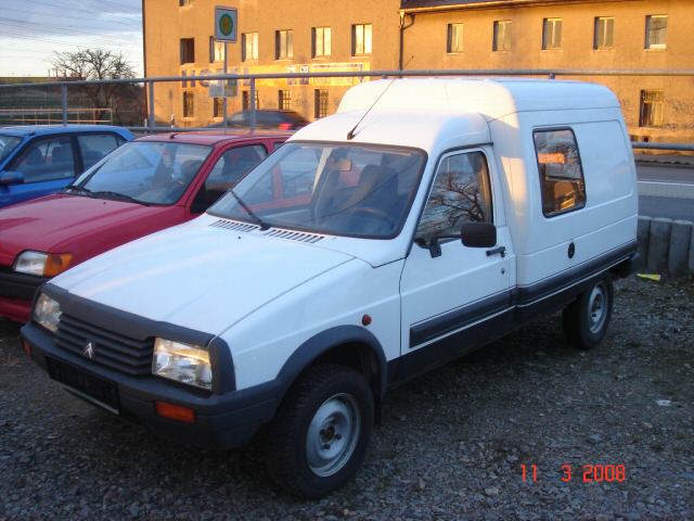 Citroen () C15 (VD-_):  