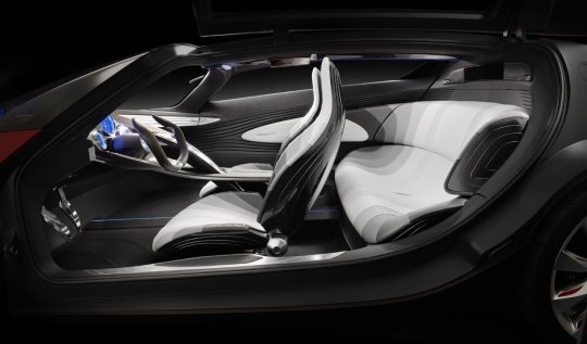 Mazda () Ryuga Concept:  