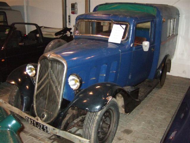 Citroen () 10CV, 1933:  