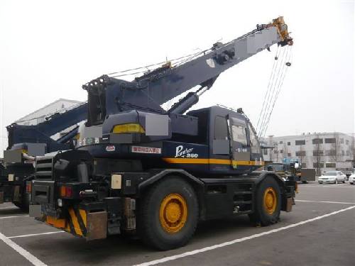 Kobelco () RK250-3:   