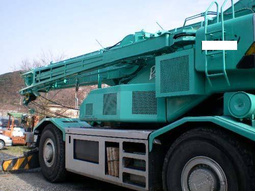 Kobelco () RK450:   