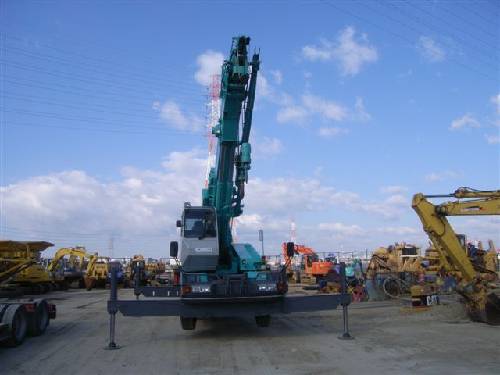 Kobelco () RK160-3:   