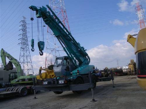 Kobelco () RK160-3:   