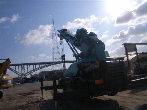 Kobelco () RK160-3:   