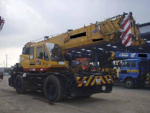 Komatsu () LW250-5:   