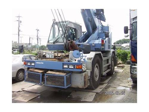 Komatsu () LW250-3:   