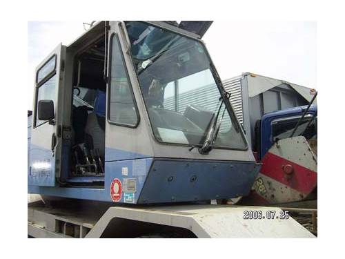 Komatsu () LW250-3:   