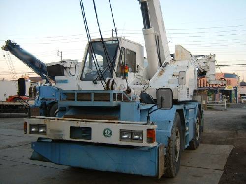 Tadano () TR200M-4:   