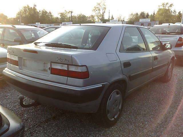 Citroen () Xantia (X2):  