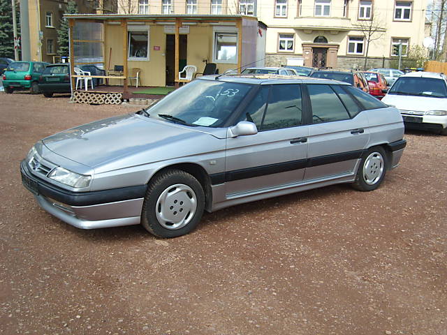 Citroen () XM (Y4):  