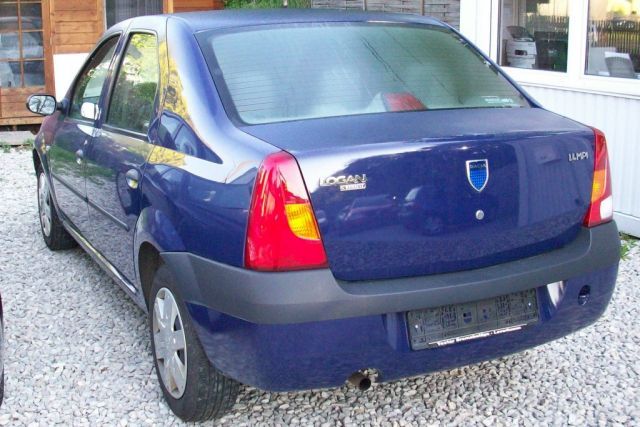 Dacia () Logan:  