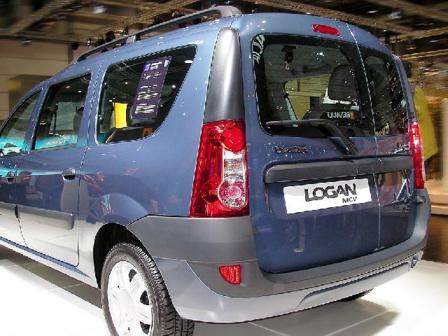 Dacia () Logan MCV:  