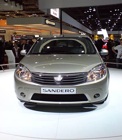 Dacia () Sandero Stepway:  