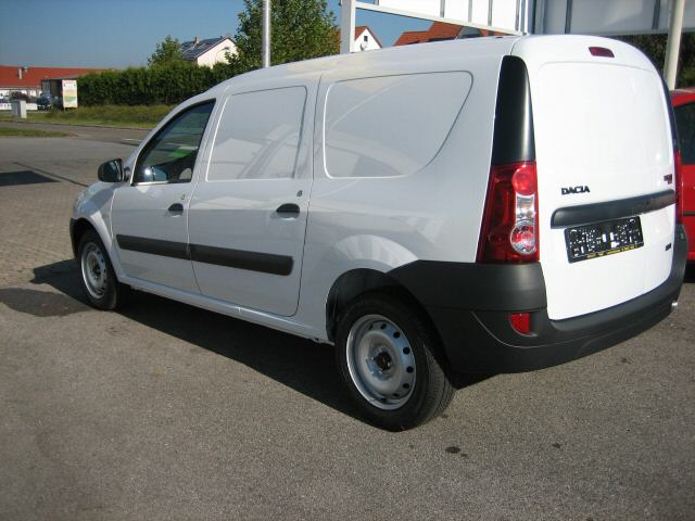 Dacia () Logan Van:  