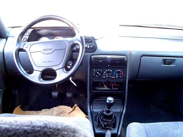 Daewoo () Espero (KLEJ):  