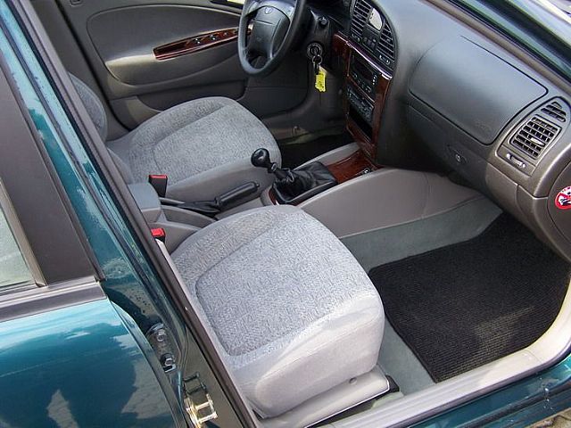 Daewoo () Nubira Wagon (KLAJ):  