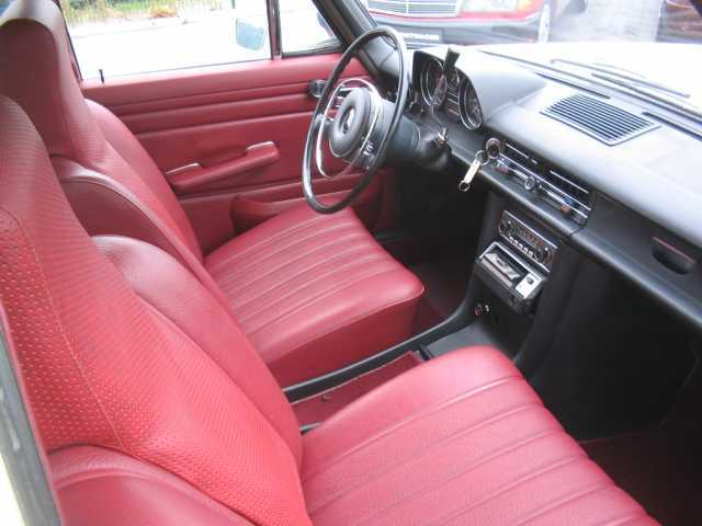 Mercedes Benz () 8 (W114):  