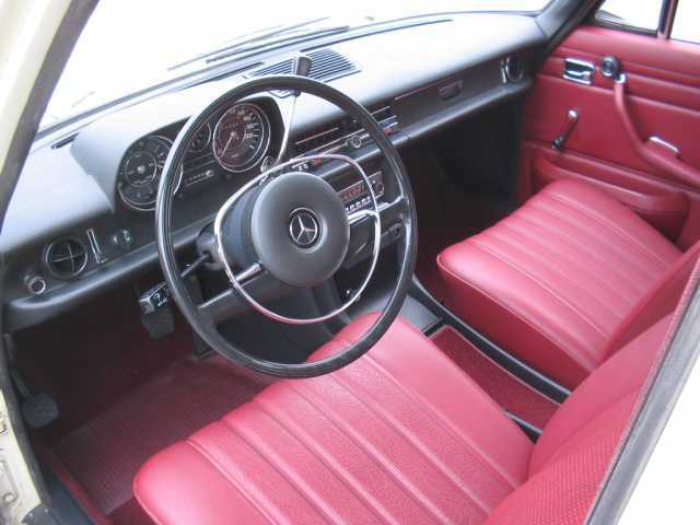 Mercedes Benz () 8 (W114):  