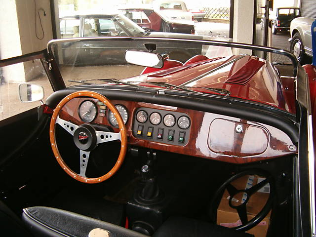 Morgan () Plus 8:  