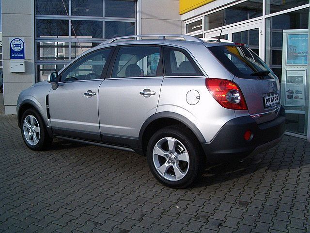 Opel () Antara:  
