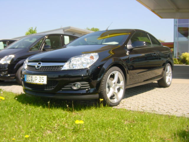 Opel () Astra H TwinTop:  