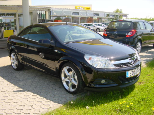 Opel () Astra H TwinTop:  